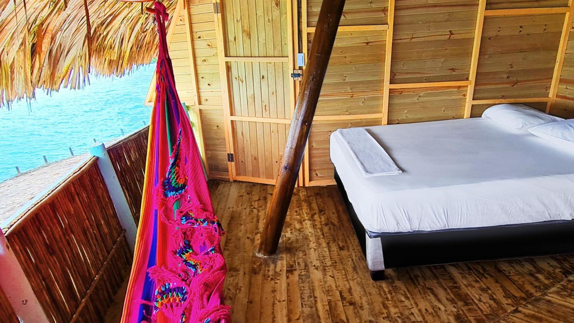 Hotel Casa En El Agua Tintipan Island Exterior foto